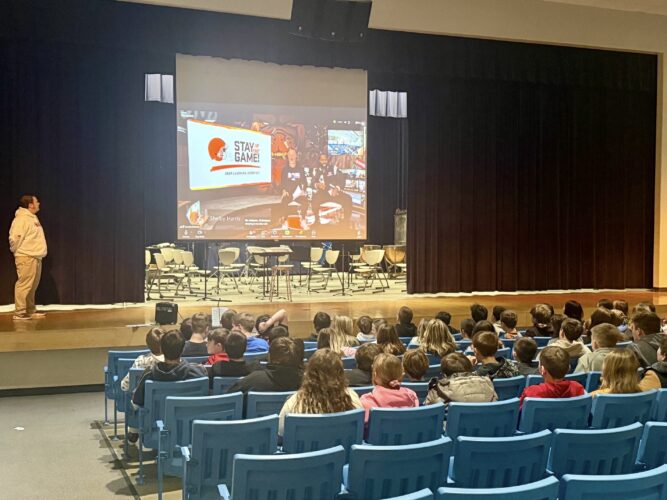 Lisbon students Zoom with Browns player